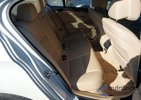 2011 BMW 528 from USA, damaged, VIN WBAFR1C5XBC260854